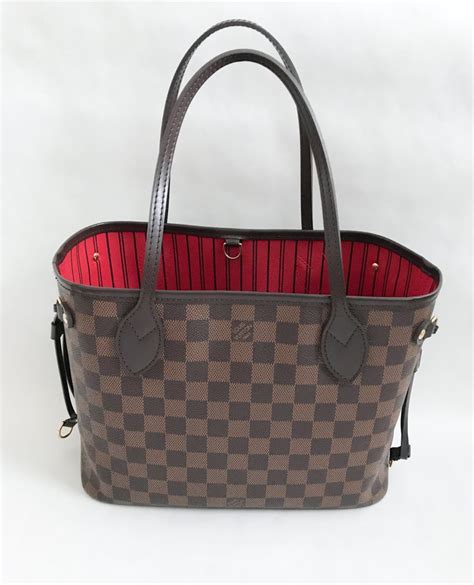 louis vuitton hampstead pm vs mm|louis vuitton pm neverfull damier.